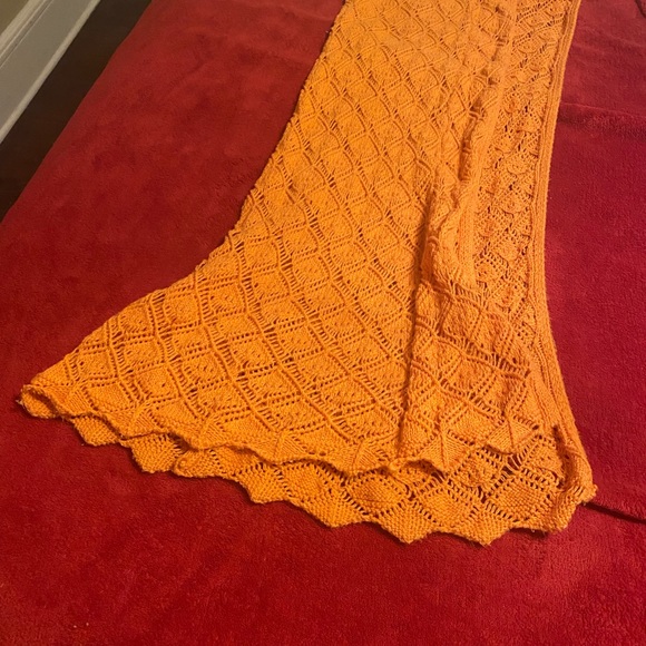 Orange crochet beach cover-up - Picture 4 of 6